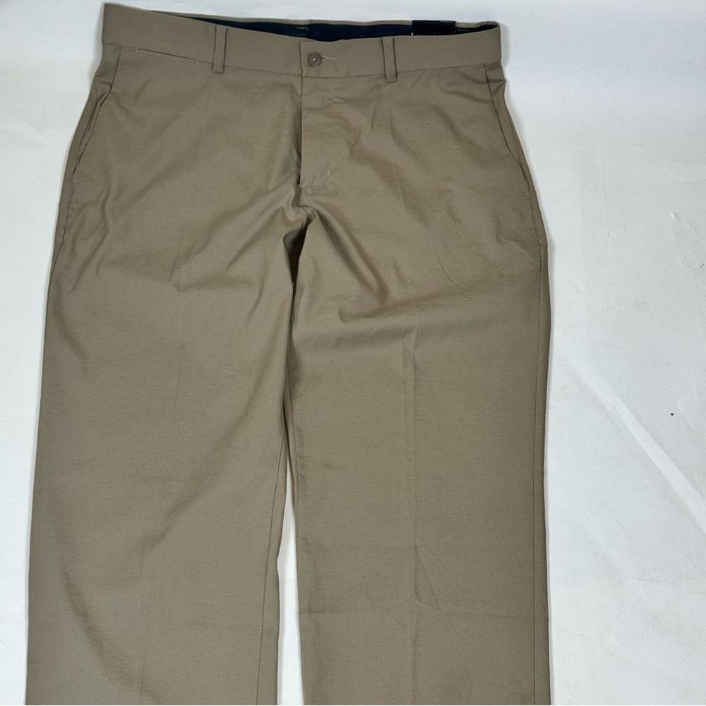 Nike Men's Khaki Chinos - Tan